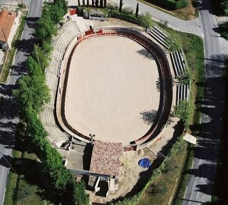 MAUSSANE LES ALPILLES
