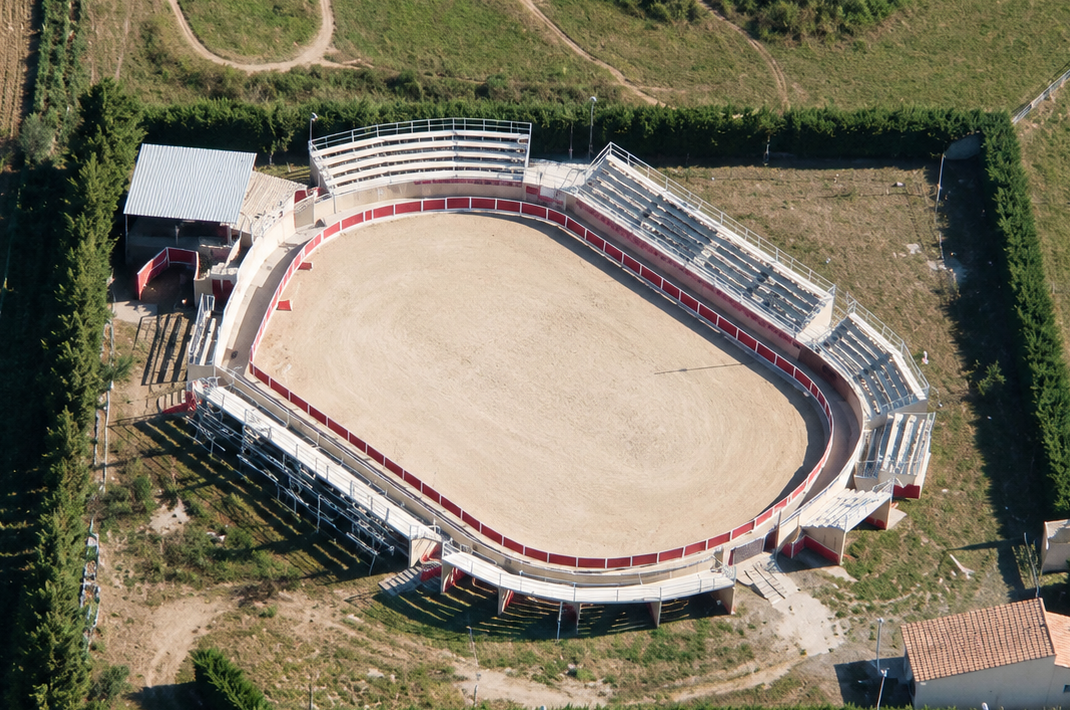 RAPHELES-LES-ARLES